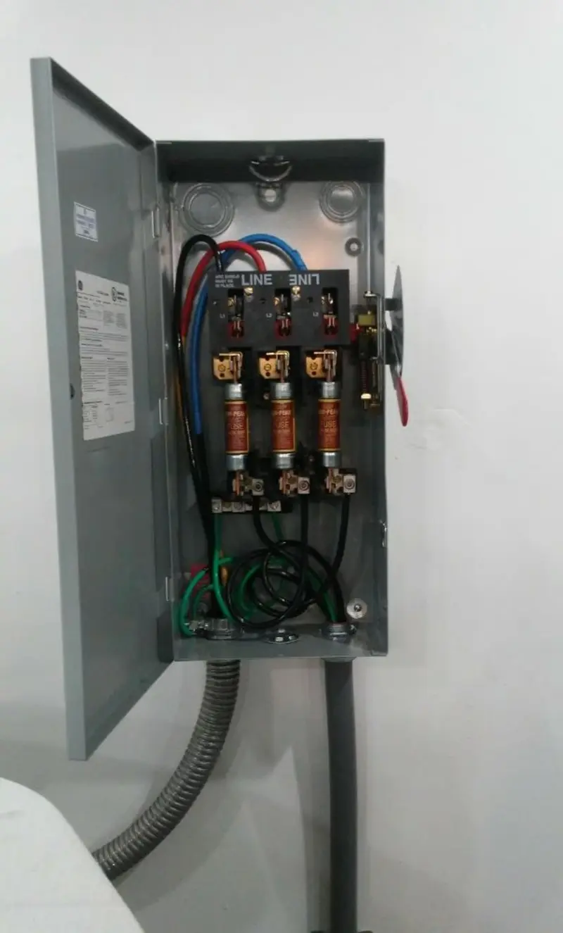 Three-phase disconnect switch installed for Electrical Wiring & Rewiring in Lomita